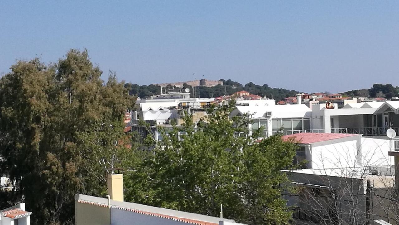 City View Apartment Mytilene Bagian luar foto